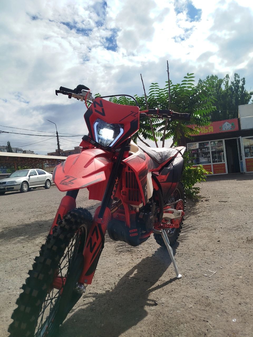 Мотоцикл кроссовый ZTOT Z7 MAX NB300 21/18